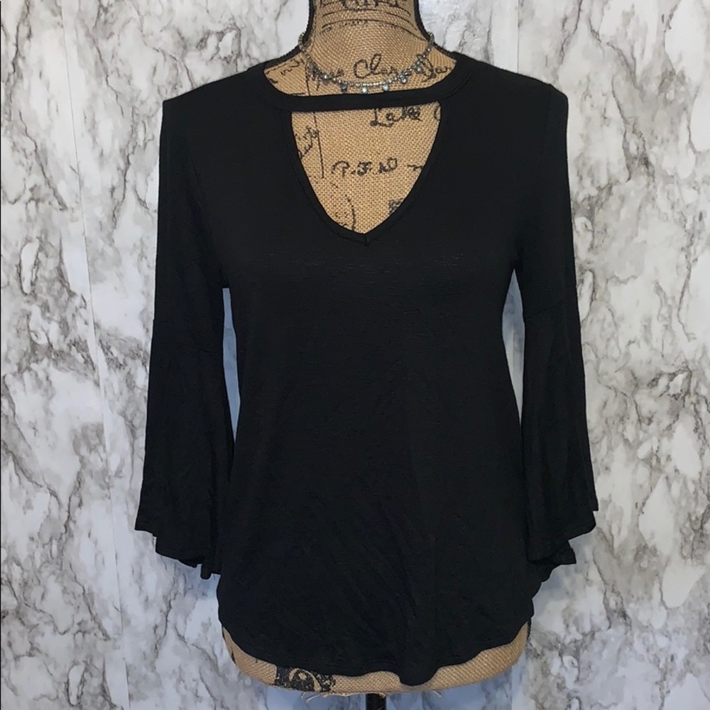 Luisa Estella & Co Blouse w/ 3/4 Bell sleeves